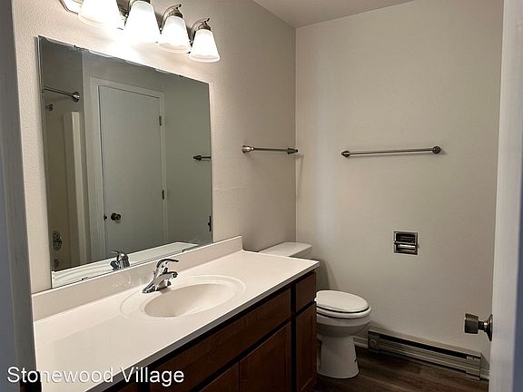 4th image of 604 Cherrywood Ct #4