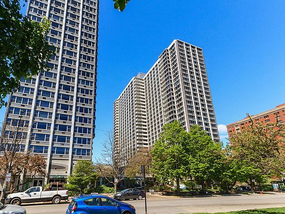 3rd image of 4250 N Marine Dr #2001-2003