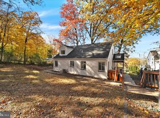 1135 Grovania Ave, Abington, PA 19001