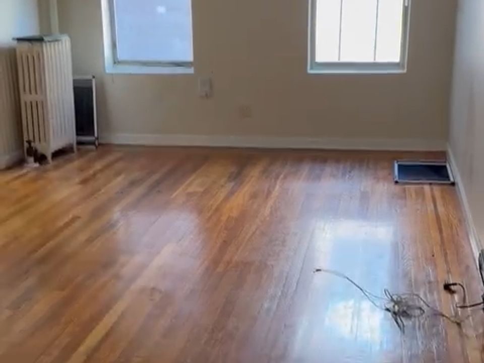 2nd image of 1435 Taylor Ave APT 4