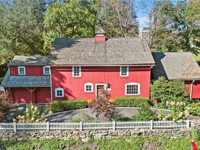 1446 Cross Highway, Fairfield, CT, 06824