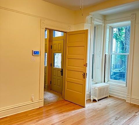 4th image of 1718 N Hudson Ave APT 1