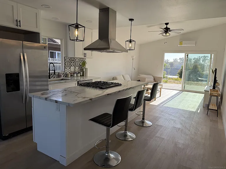 664 Carefree Dr — Photo 8