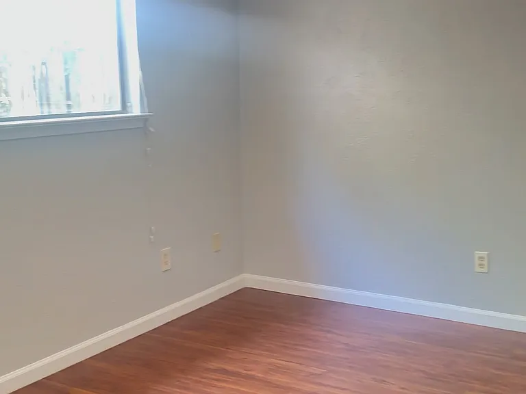 2630 Bennington Ct — Photo 4