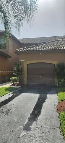 1599 Veracruz Ln — Photo 14