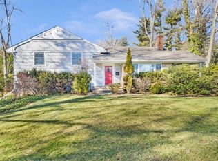 1342 Hidden Cir, Mountainside, NJ 07092