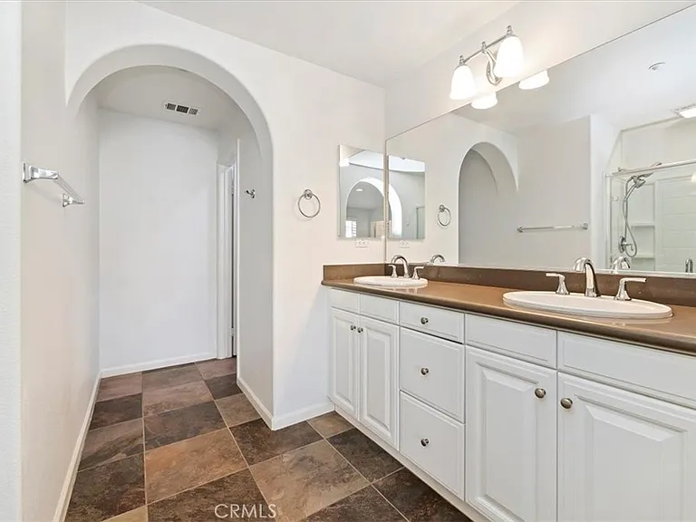4433 Owens St — Photo 25
