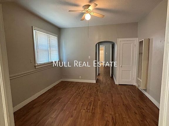 4th image of 610 E Harrison Ave