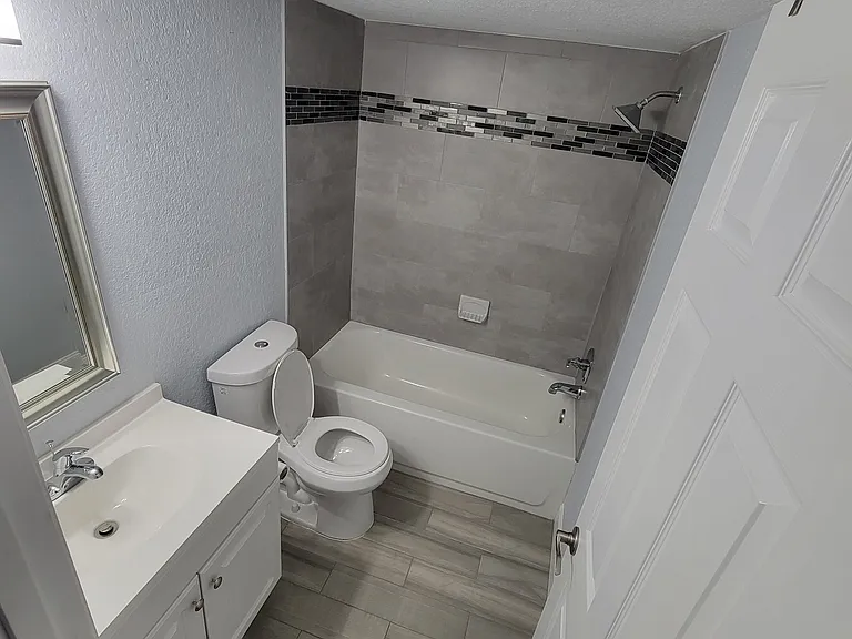 5742 Baywater Dr — Photo 8