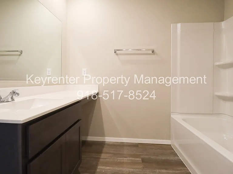 1327 E Honolulu Pl — Photo 29