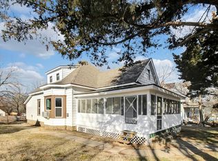 411 N State St, Caney, KS 67333