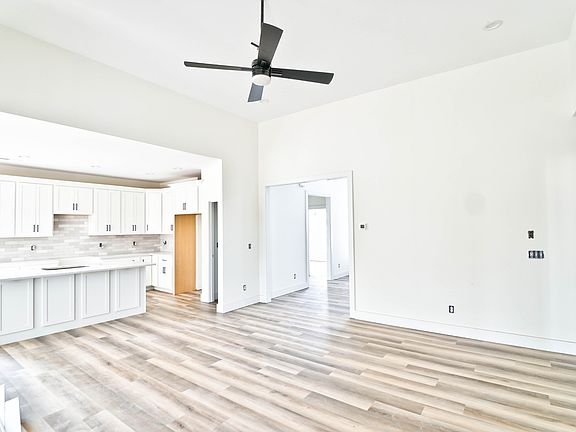 5th image of 154 Honeybee Dr Lot 4