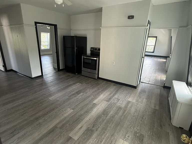 70 Rowan St #3 — Photo 7