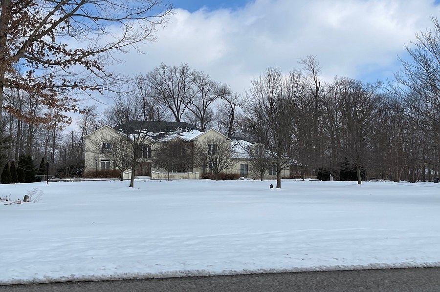1st image of 5395 Bay Hill Dr
