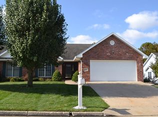 818 Strasburg Ct, Jefferson City, MO 65109