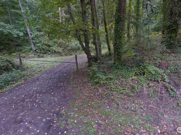 595 3rd Ave., Fox Island, WA 98333