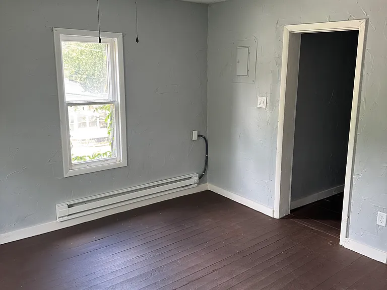 1717 Main St #1 — Photo 5