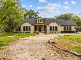 18206 River Oaks Rd, Damon, TX 77430