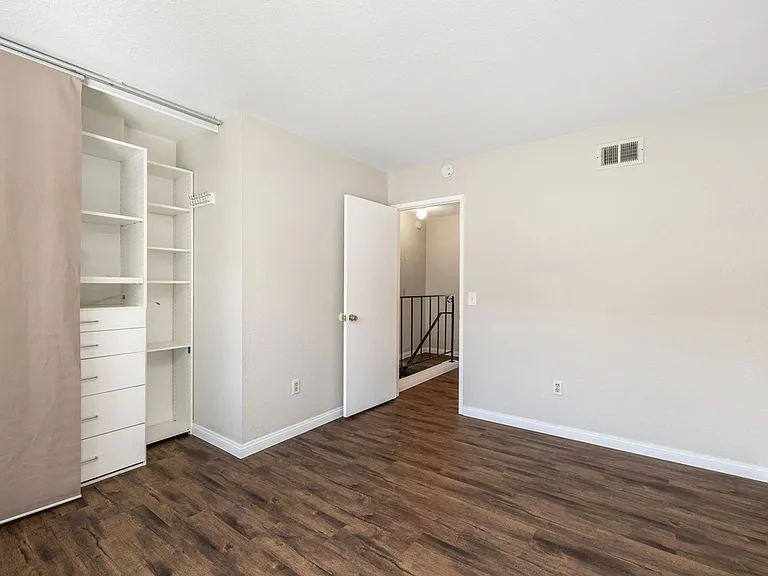 10187 Peaceful Ct — Photo 16