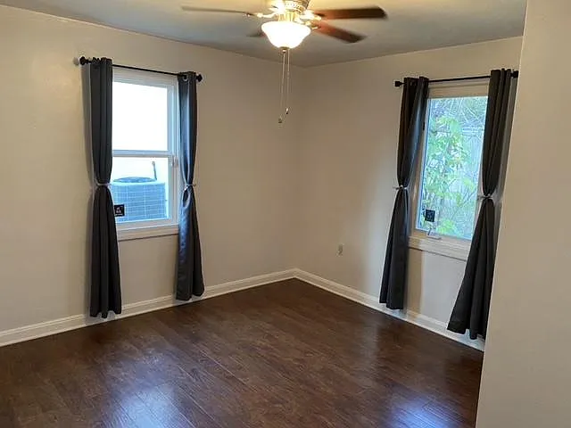 435 N Fairview Ave — Photo 17