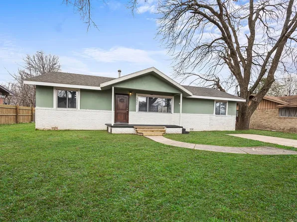 221 W Highland St, Siloam Springs, AR 72761