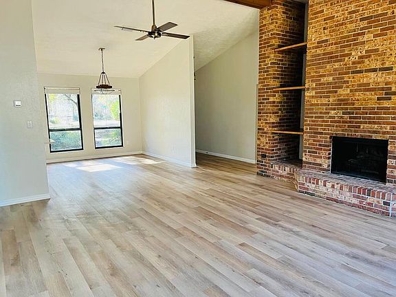5th image of 2900 NW 10th Pl