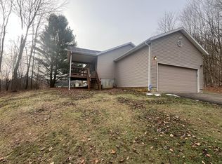 487 Glenmonte Dr, Howard, OH