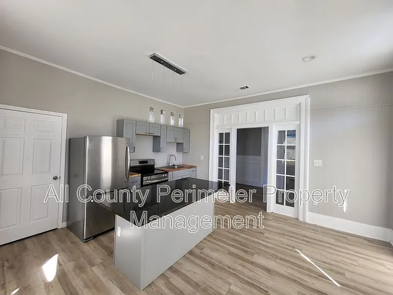 1249 Duncan Ave #A — Photo 4