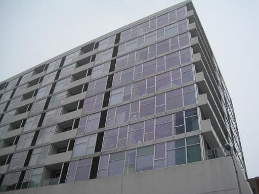 1st image of 630 N Franklin St #914