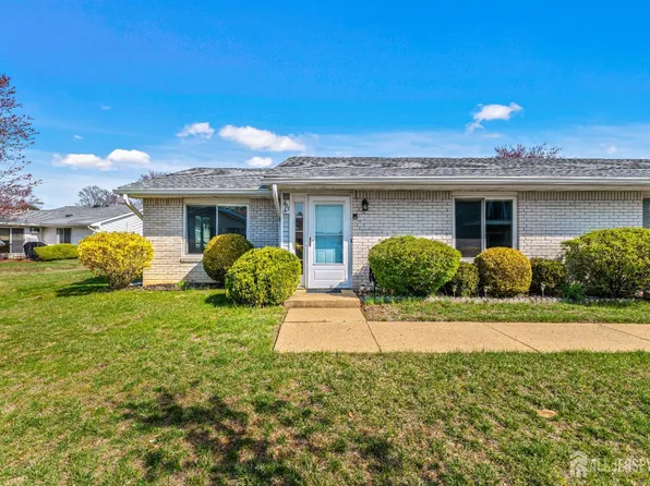 803 Pompton Rd #A, Monroe Township, NJ 08831