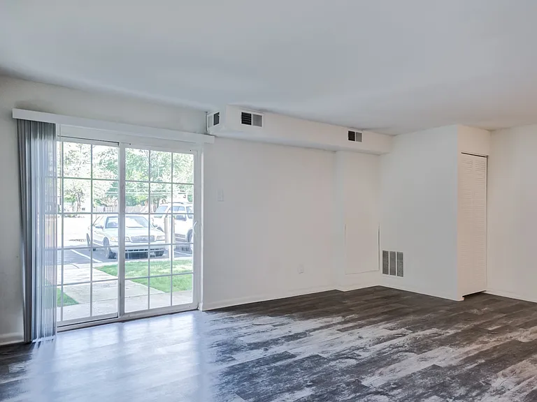 Main Street Apartment Homes — Photo 8