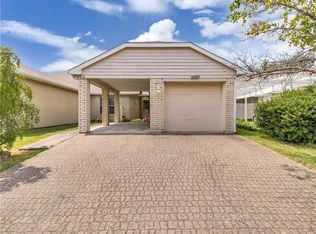 5529 Stoney Glen Dr, Mesquite, TX 75150