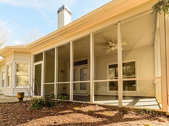screened porch