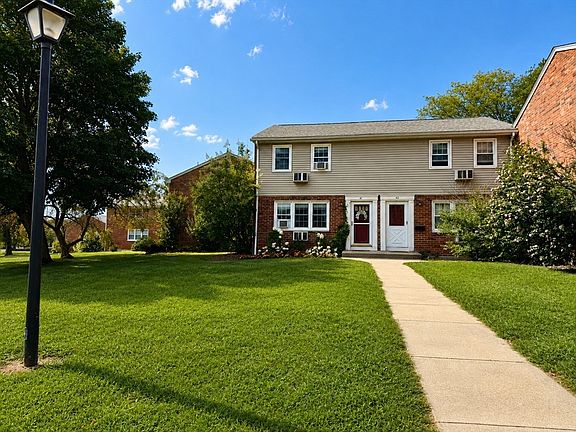 4th image of 540 Granby Rd #41