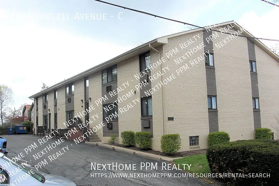 Building Photo - 2703 Voelkel Ave #C