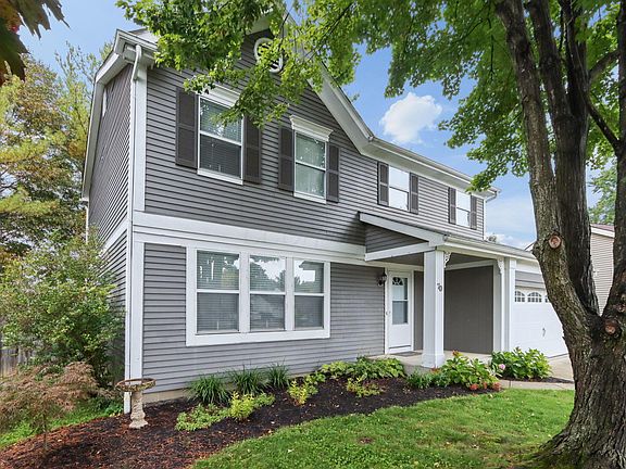 3rd image of 70 Ridgedale Ct