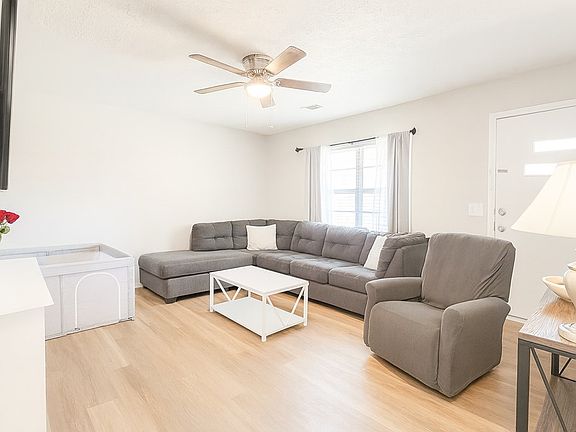 5th image of 4804 Bruning St