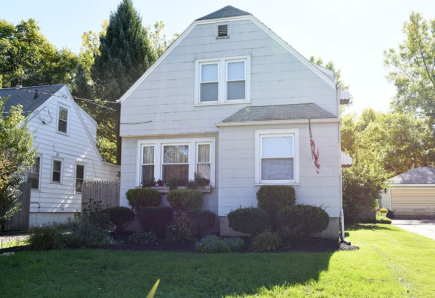 1st image of 565 Saint Lawrence Ave