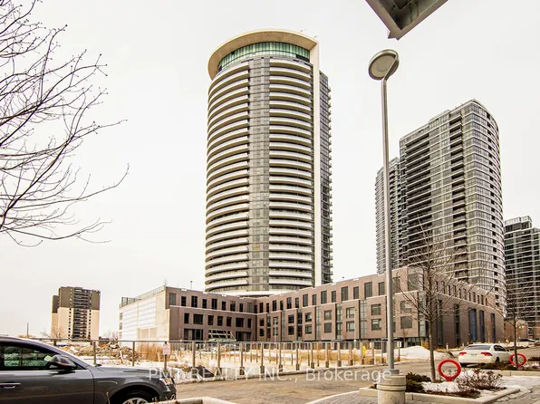 30 Gibbs Rd #2001, Toronto, ON M9B 6L6