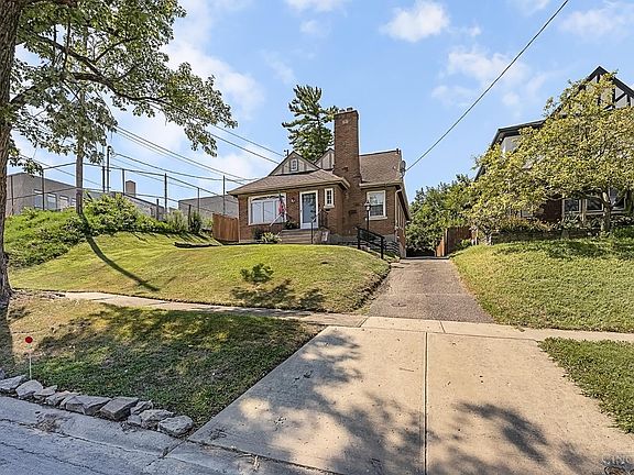 3rd image of 3333 Meyer Pl