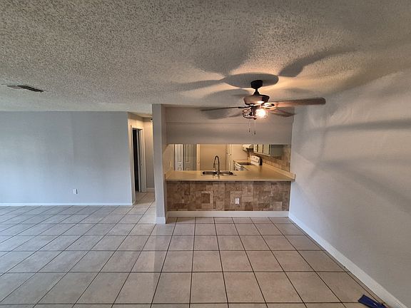 5th image of 650 Kenwick Cir