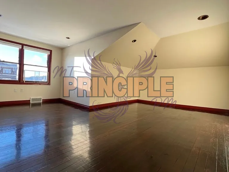 403-405 1/2 W Granite St — Photo 41