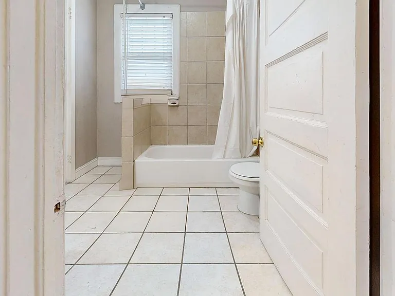 3516 Baltimore Ave — Photo 17