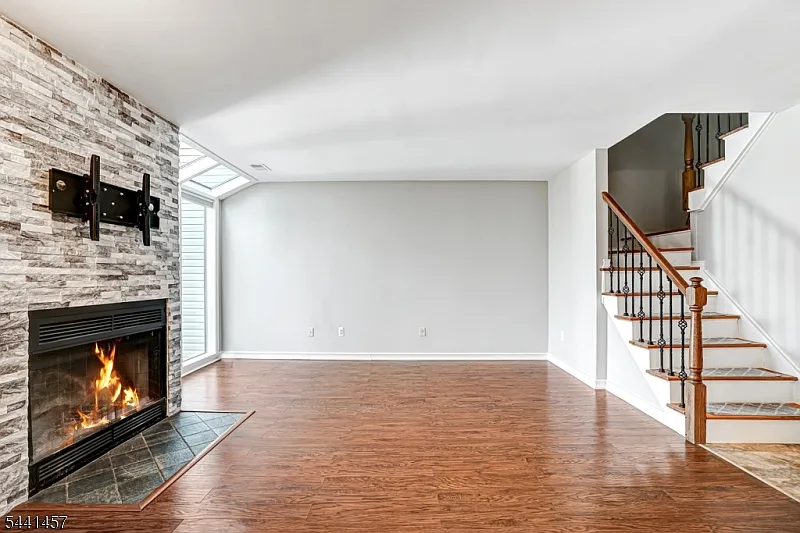 2 bed, 1.5 bath, $2,900 — Photo 4