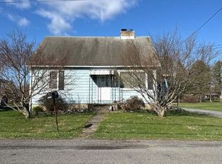 1223 Clearfield Rd, Nazareth, PA