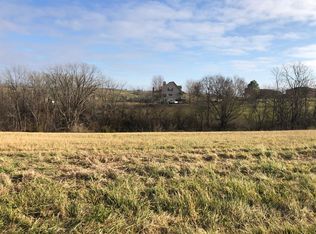 28 Ridgeview Dr, Lancaster, KY 40444