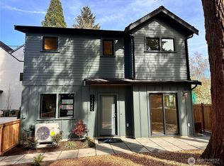 13542 39th Ave NE #C, Seattle, WA 98125