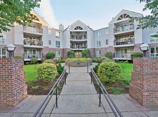 15510 NE Knott St UNIT 12, Portland, OR 97230