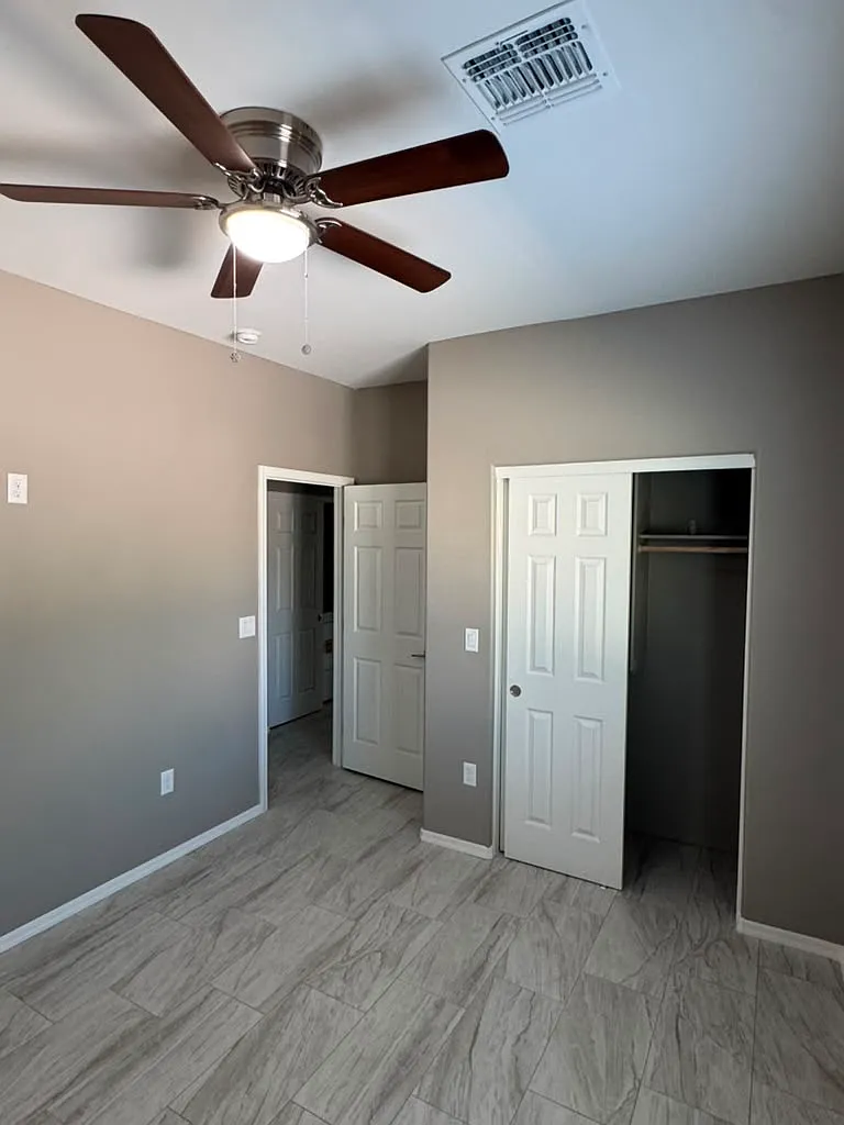 3 bed, 1079 sqft, $1,699 — Photo 4
