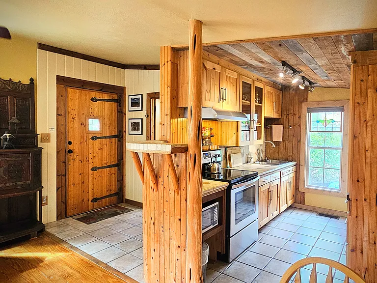 905 Tanglewood Ln — Photo 24